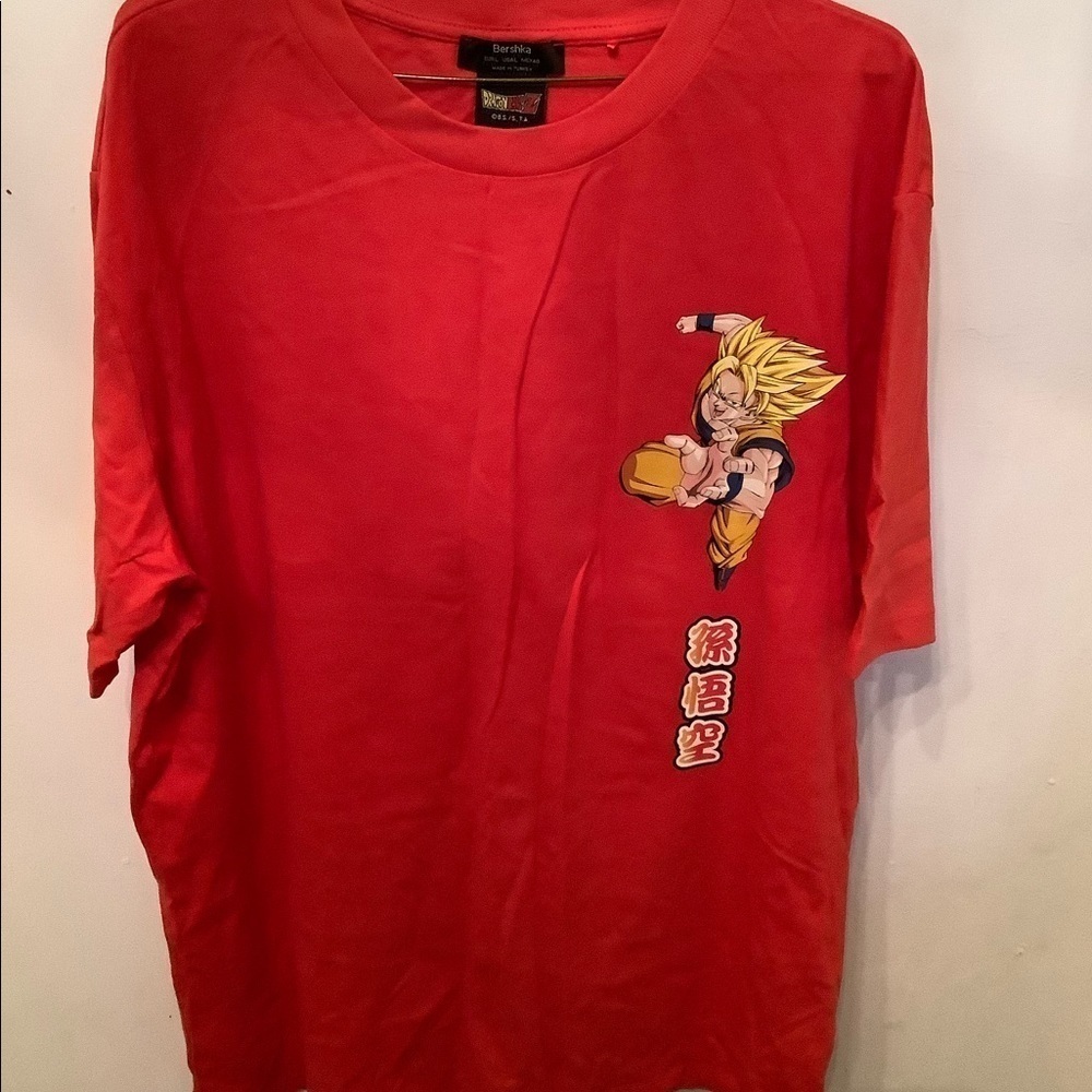 Bershka Dragon Ball Z Super Saiyan 3D Goku T-Shirt​​​​​​​
